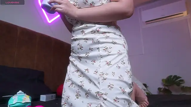 laybunny1 online show from July 12, 11:49 pm