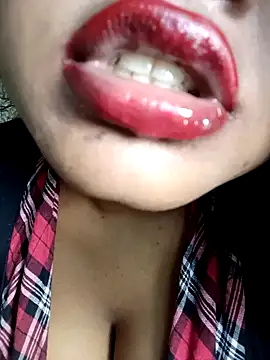 Hotlisa online show from June 16, 4:46 am