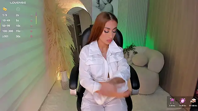 DannaCruz online show from May 16, 12:24 am