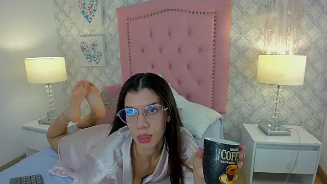 Steffany Palmer online show from October 15, 11:57 am
