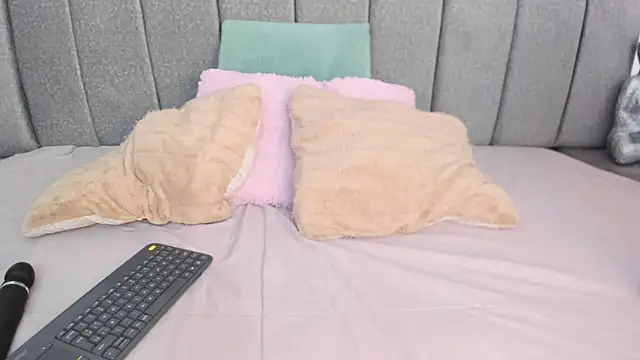 samantha stan online show from July 9, 12:40 pm
