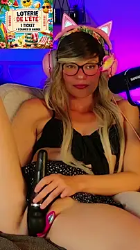 Kittychatte online show from June 21, 8:29 am