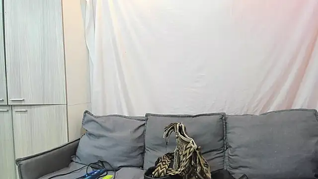 Snapshot of Mhelanny2 chatting on September 19, 6:40 pm Mhelanny2 online show from September 19, 6:40 pm