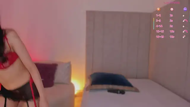 luisah  online show from April 29, 8:25 pm