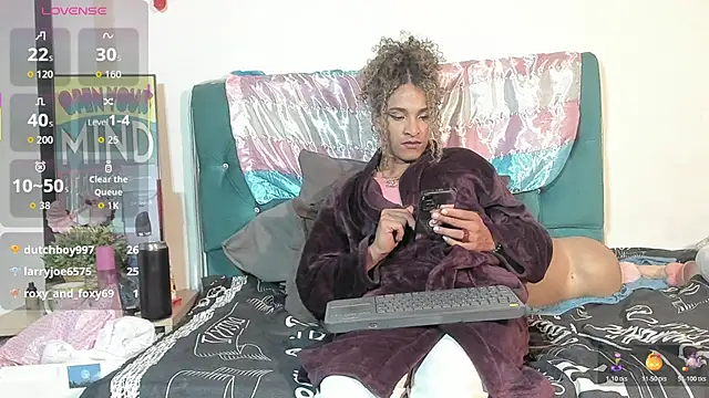 StefanyMiler online show from June 26, 5:20 am