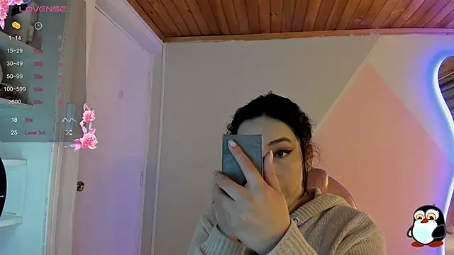 Snapshot of cristal__hot_1 chatting on September 21, 5:17 am cristal hot 1 online show from September 21, 5:17 am