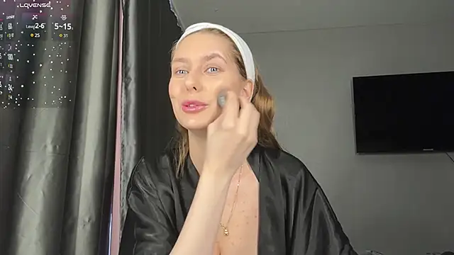 SofyBruno online show from January 15, 6:30 am