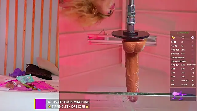 Miss Pawi online show from September 12, 11:01 pm