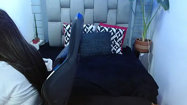 evelin zaens online show from July 1, 3:50 am
