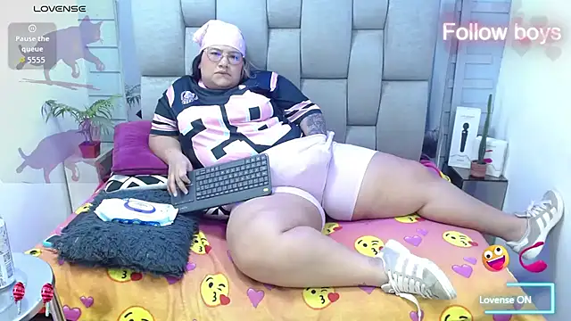 evelin zaens online show from February 19, 8:14 am