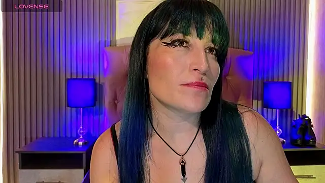 alicia moom online show from June 20, 8:34 pm