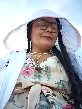 bellapaty online show from April 19, 6:10 pm