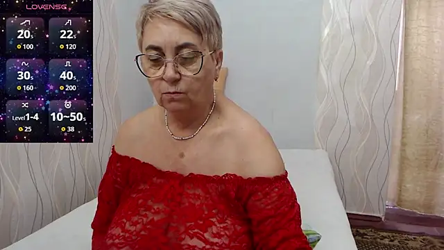 Snapshot of LadyMargaret chatting on September 9, 9:09 am LadyMargaret online show from September 9, 9:09 am