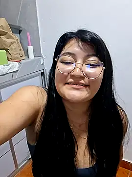 Sakura 0505 online show from December 5, 3:39 am