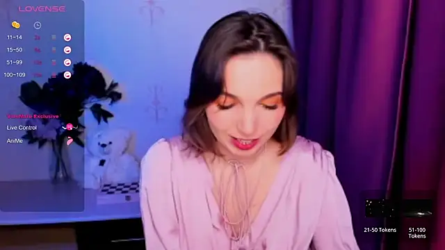 KindHazelHere  online show from January 10, 7:51 pm