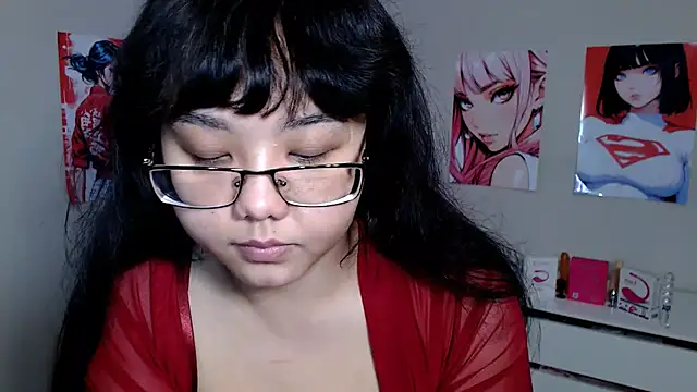 Snapshot of Moertomlly chatting on October 12, 4:59 am Moertomlly online show from October 12, 4:59 am