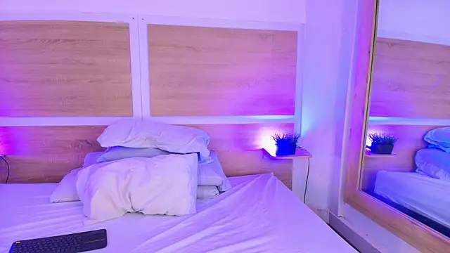  nickypurple  online show from July 21, 7:03 pm