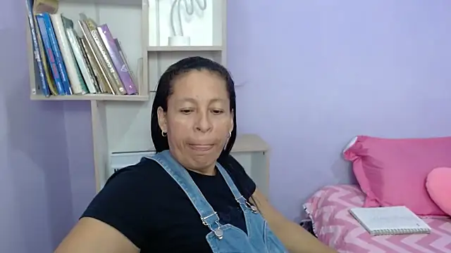 mature martina online show from October 28, 10:47 pm