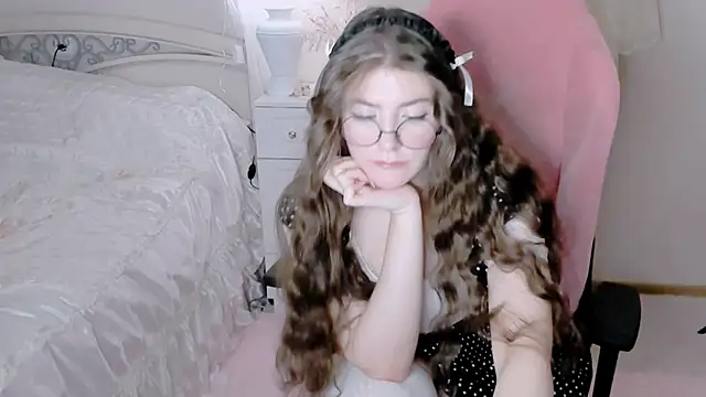 RuthMorse online show from March 9, 7:17 pm