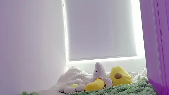 damn that booty online show from July 5, 2:01 pm