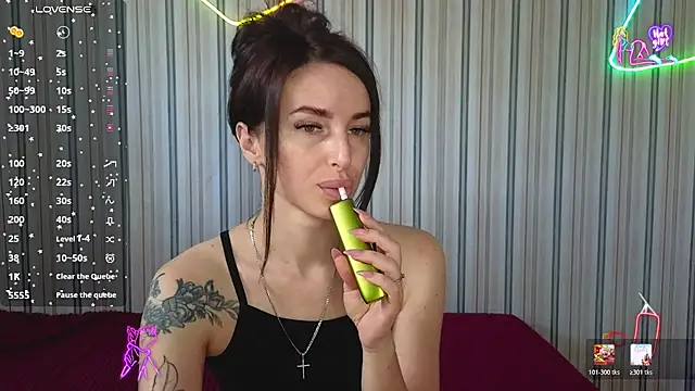 xx adrihanna xx online show from June 26, 6:03 am