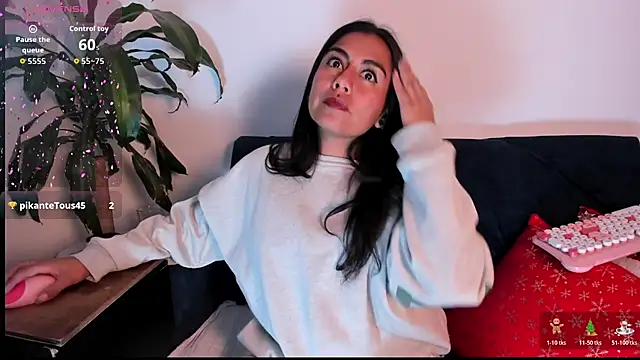 im amber online show from December 3, 2:14 am