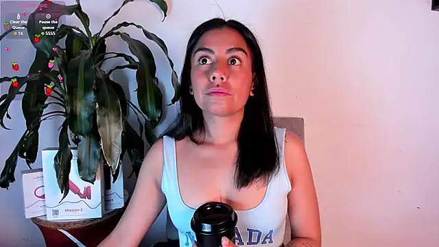im amber online show from August 7, 1:51 pm