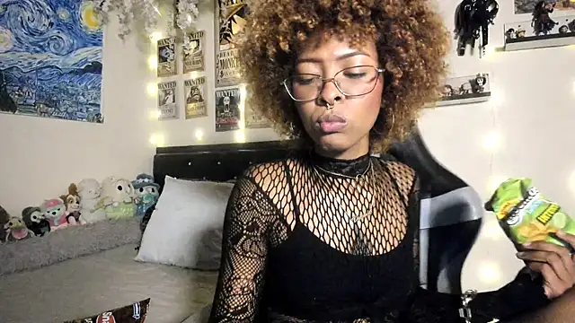 Cristal Jonasxh online show from October 13, 4:37 am