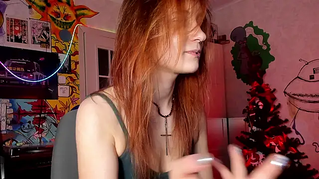 Sunny Mouse  online show from December 16, 6:25 pm