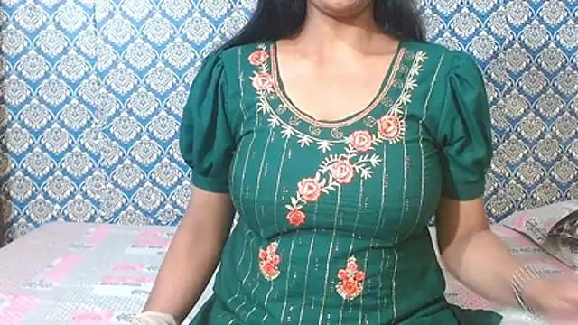 nikitahot3 online show from March 2, 8:43 am