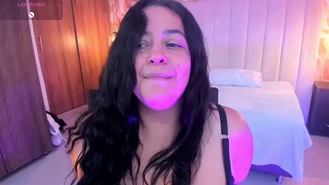 lucia vonne  online show from May 8, 7:49 pm
