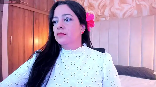 lucia vonne  online show from May 16, 7:57 pm
