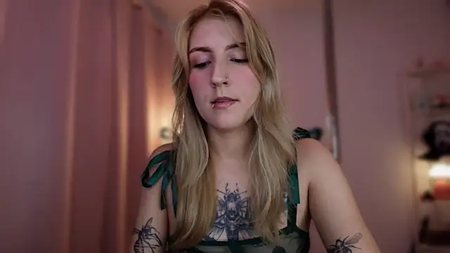 Dakotaa  online show from June 6, 2:07 am