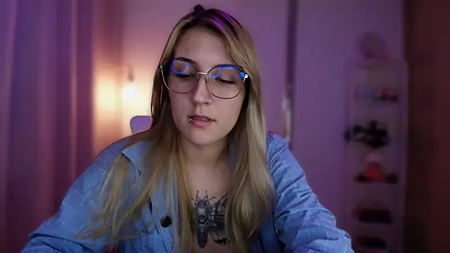 Dakotaa  online show from May 19, 2:07 am