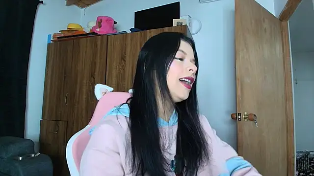 yungelitamor  online show from July 27, 5:26 am