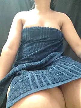 Snapshot of Roshni_98 chatting on October 14, 6:05 am Roshni 98 online show from October 14, 6:05 am