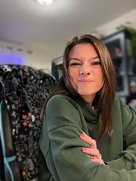 LadyLena1 online show from December 1, 1:09 am