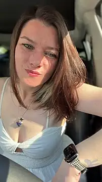 LadyLena1 online show from May 1, 12:03 am