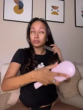 DianaHopson online show from June 18, 11:59 am