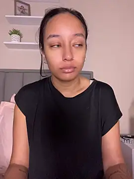 DianaHopson online show from July 24, 11:08 am