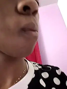 Shanelle   online show from February 24, 2:38 pm