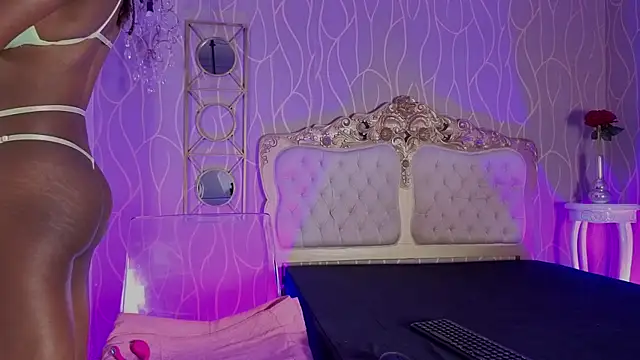 Shanelle   online show from July 21, 2:07 pm