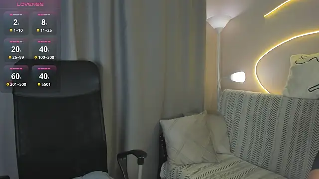 Alice hailey  online show from July 2, 9:32 pm