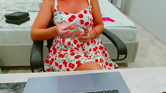 EveLove33 online show from July 23, 4:59 pm