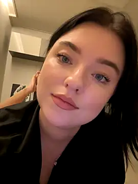 Angela Fosterr online show from November 27, 7:28 pm