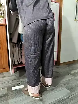 I AM NOT A SLUT online show from January 15, 5:02 am