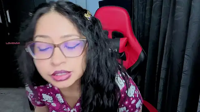 Snapshot of charlotee_lovee69 chatting on September 13, 7:49 am charlotee lovee69 online show from September 13, 7:49 am