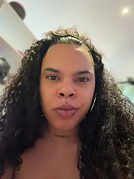 naomikandra online show from November 30, 1:37 pm