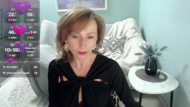 Snapshot of HornyMilf_777 chatting on September 22, 6:12 am HornyMilf 777 online show from September 22, 6:12 am