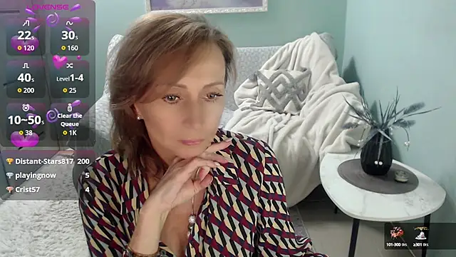 Snapshot of HornyMilf_777 chatting on October 7, 6:51 am HornyMilf 777 online show from October 7, 6:51 am
